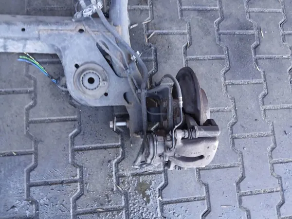 Viga suspensión trasera Nissan Juke II OEM JUKEF16BELZAWTYL image 7
