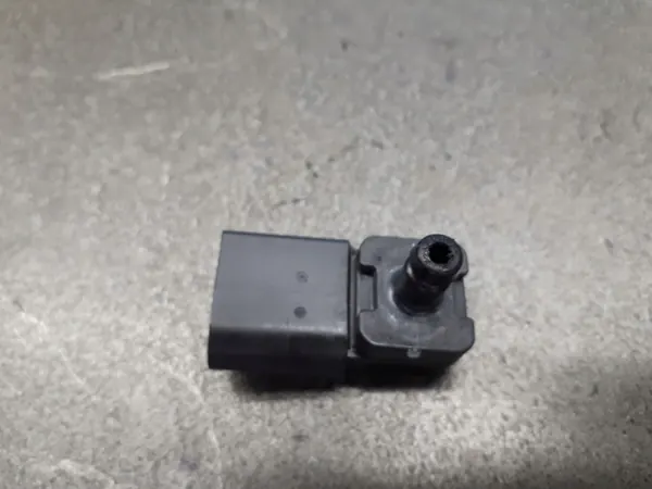 Pressure Sensor BMW X5 E53 E60 E90 E91 F10 OEM 7792260 image 3