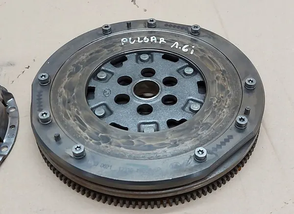 Disco de embreagem Nissan Pulsar 1.6 image 2