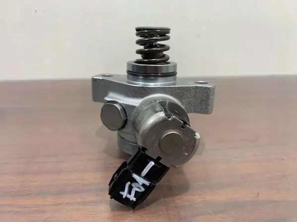 Bomba de inyección Subaru OE OEM 16625QQ120 image 4
