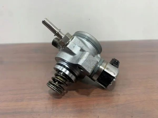 Bomba de inyección Subaru OE OEM 16625QQ120 image 5