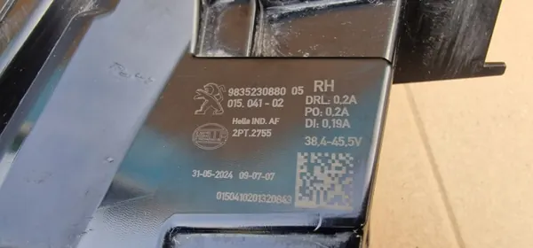 OEM 9835230880 Luz DRL Halógena para Peugeot 308 III image 5