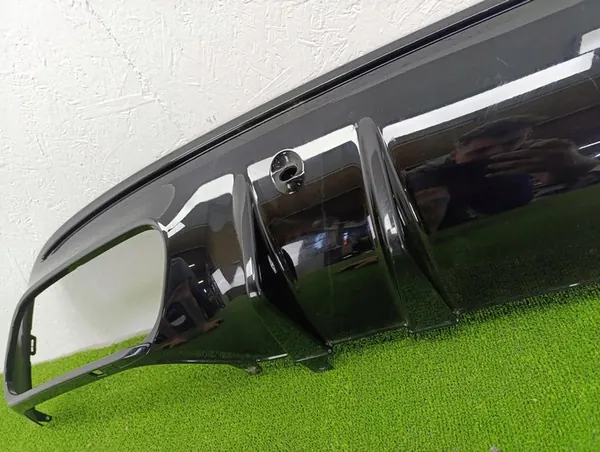 MERCEDES C-KLASA A205 W205 AMG Rear Bumper Diffuser OEM image 4