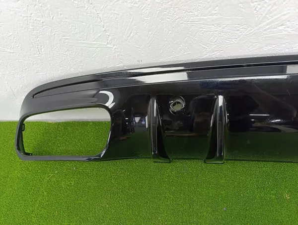 MERCEDES C-KLASA A205 W205 AMG Rear Bumper Diffuser OEM image 5