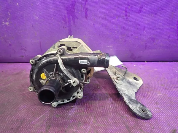 RENAULT KANGOO II III Z.E. Vattenpump 721100408 image 3