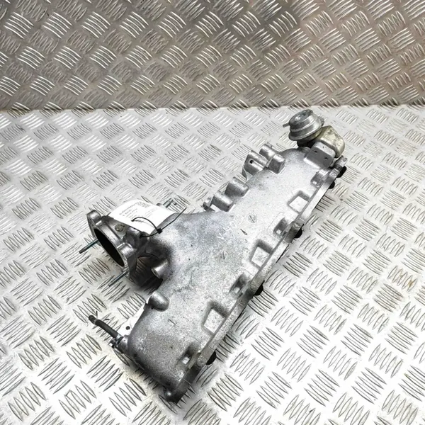 Colector de admisión Toyota Land Cruiser OEM 1710111400 image 4