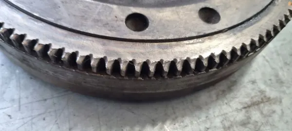 Hyundai Galloper 2.5Td vauhtipyörä OEM 23200-42003 image 4