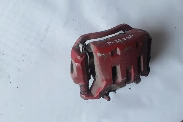 Vorderer linker Bremssattel INFINITI M37 2012 image 4