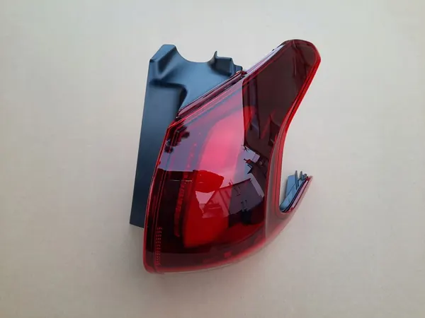 Lámpara Trasera Derecha Peugeot 2008 I Lift Original image 2