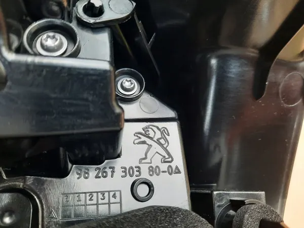 Lámpara Trasera Derecha Peugeot 2008 I Lift Original image 5