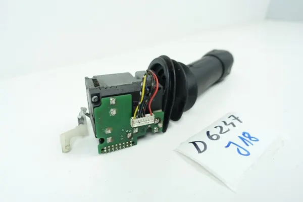 OEM 5801781376 Interruptor limpiaparabrisas Iveco Stralis image 6