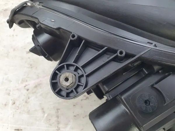 Linker Voorlichtlens Mercedes E W212 A2128208161 image 10