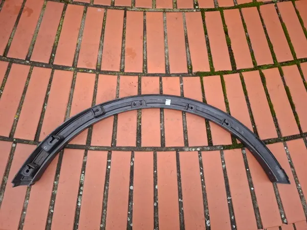 Garniture d'aile arrière droite Ford Kuga MK2 image 2