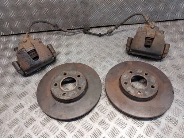Discos + Pastilhas + Pinças Dianteiras OEM TARCZE PRZÓD image 2