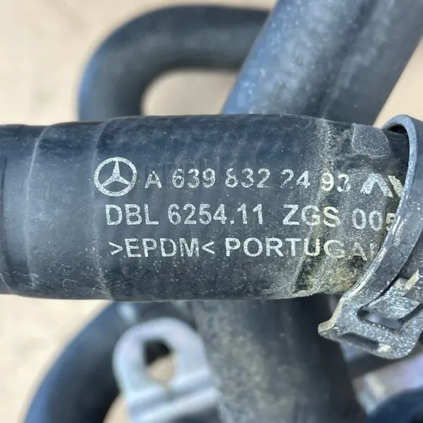 Mercedes W639 Viano Wasserventil OEM A0028308584 image 7