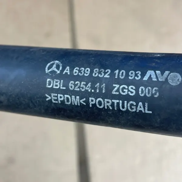 Mercedes W639 Viano Wasserventil OEM A0028308584 image 8