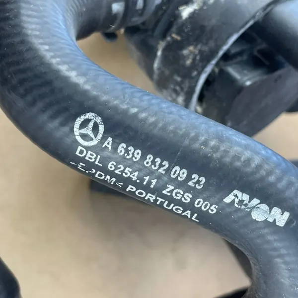 Mercedes W639 Viano Wasserventil OEM A0028308584 image 9