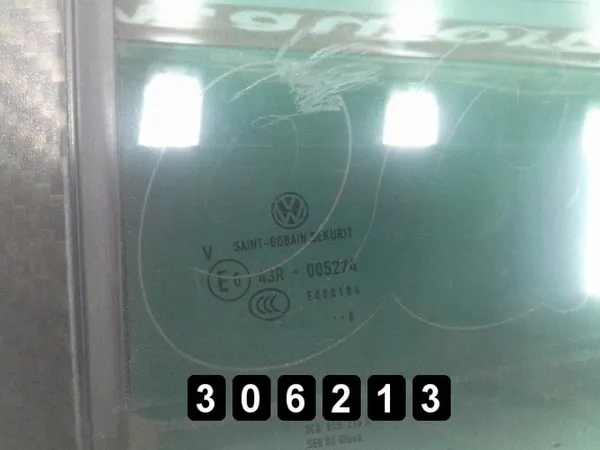 Vidrio de puerta VW Passat CC usado OEM AM-306213 image 3