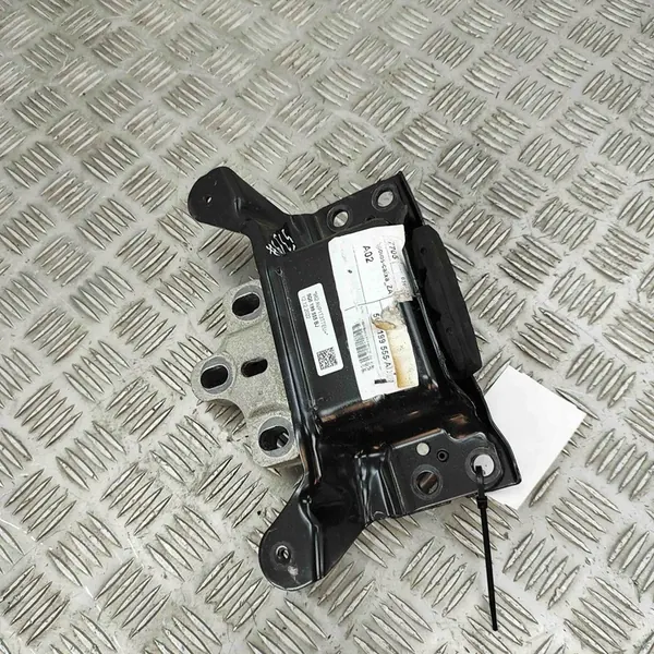 Soporte de motor izquierdo VW T-ROC (A11) 5Q0199555AB image 2