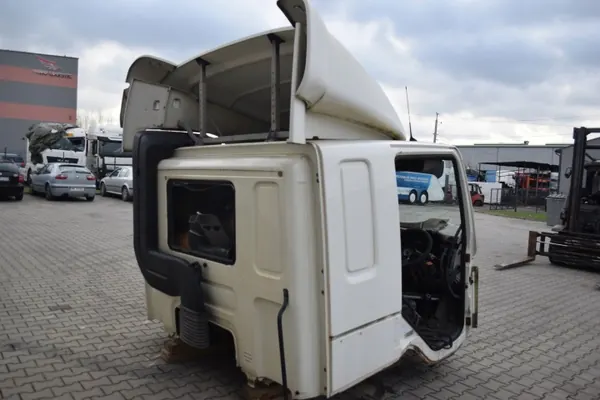 Squelette de Cabine DAF CF - Pièce DAF OE d'Occasion image 3