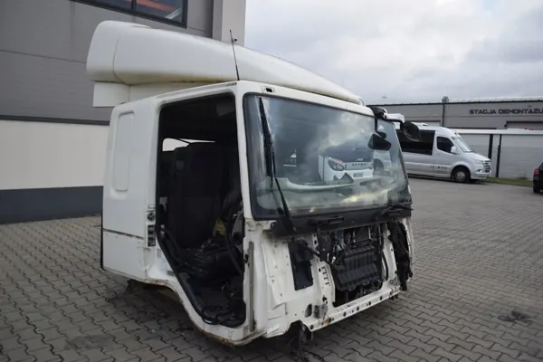 Squelette de Cabine DAF CF - Pièce DAF OE d'Occasion image 4