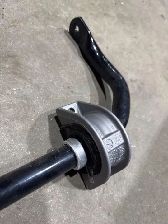 OEM 6870710 Bakaxelstabilisator för BMW X6 G06 3.0L image 3