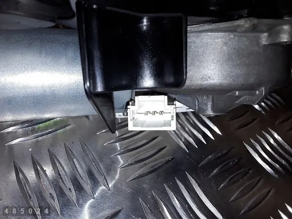 Moteur d'essuie-glace Citroen C3 Picasso OEM 968323888000 image 3