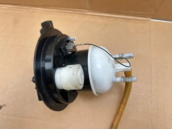 Porsche OE Brandstofpomp 7L5919679 image 5