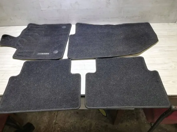 Dacia Jogger Automatto OEM 749021705R - Käytetty image 2