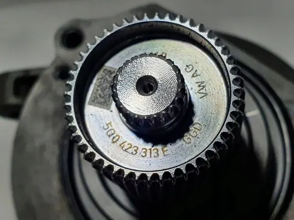 Motor de direção VW Touran III 2019 5Q0910143C image 4