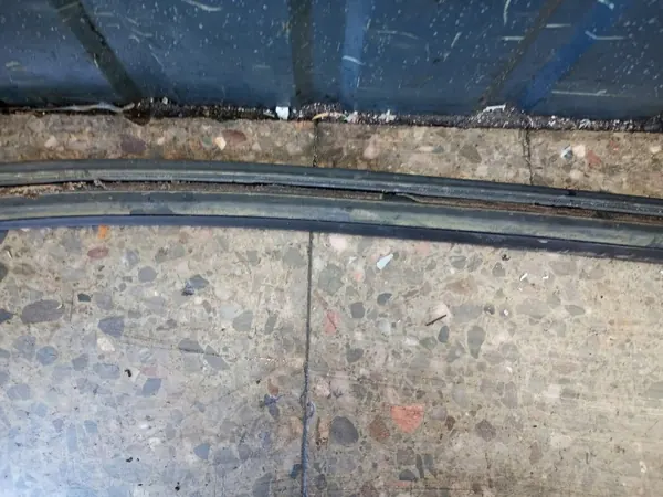 Mercedes-Benz OE USZCZELKA SZYBY - Gebrauchte Dichtung image 3