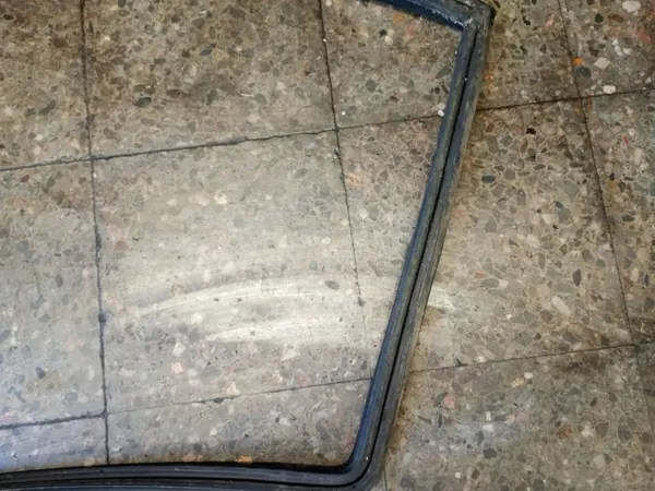 Mercedes-Benz OE USZCZELKA SZYBY - Gebrauchte Dichtung image 6