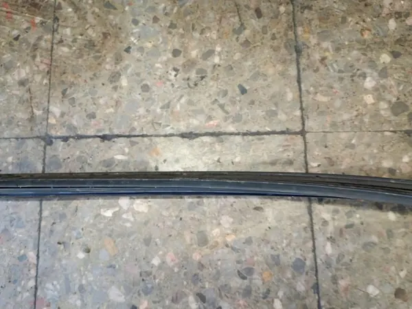 Mercedes-Benz OE USZCZELKA SZYBY - Gebrauchte Dichtung image 7