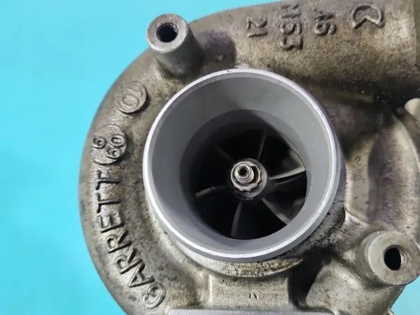 Turbocompressor usado OEM 724930-9 para Audi A3 8P 2.0 TDI image 8