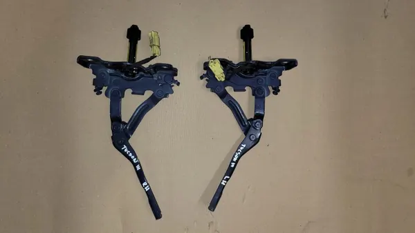Motorkapscharnierset OEM Y3Y voor Hyundai Tucson III 15-20 image 2