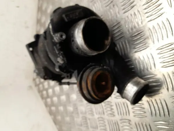 Turboalimentador Mercedes E63 AMG 5.5 V8 W212 A1570900780 image 2