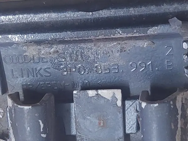 AUDI A3 8P Garniture de garde-boue avant gauche LY9B image 4