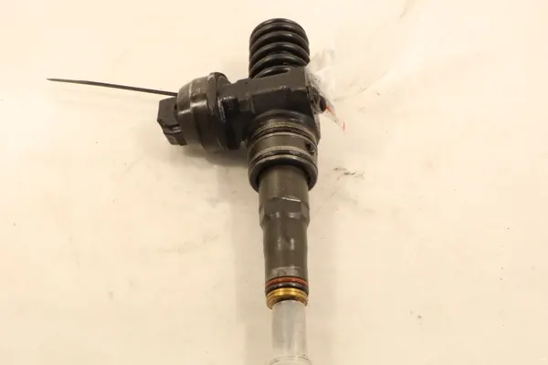 Inyector OEM 0414720314 para Seat Ibiza IV 1.4TDi image 3