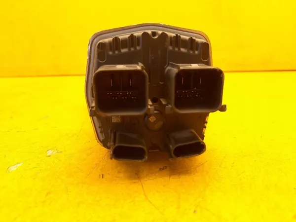 Mercedes-Benz S W223 Maybach Motoractuator 4572017000 image 3