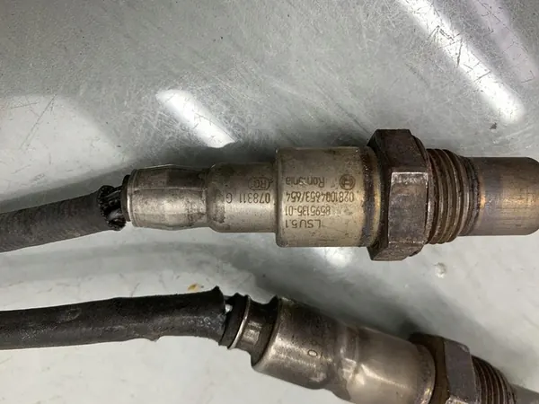 Lambda Sensor NOx BMW F40 2.0 D 20 R 0281008039 image 4