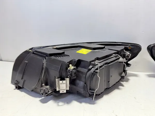 Volvo S40 V50 Ajovalot Vasemmalle Oikealle 30698885 30698886 image 7