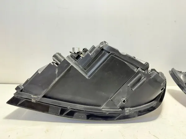 Volvo S40 V50 Ajovalot Vasemmalle Oikealle 30698885 30698886 image 9