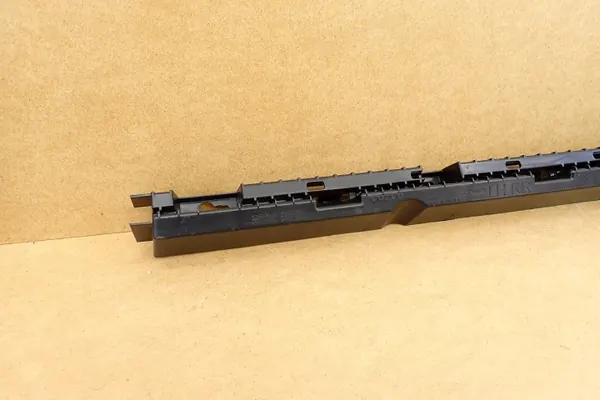 OEM 32216525 Volvo XC90 II Soporte de Umbral Izquierdo Trasero image 5