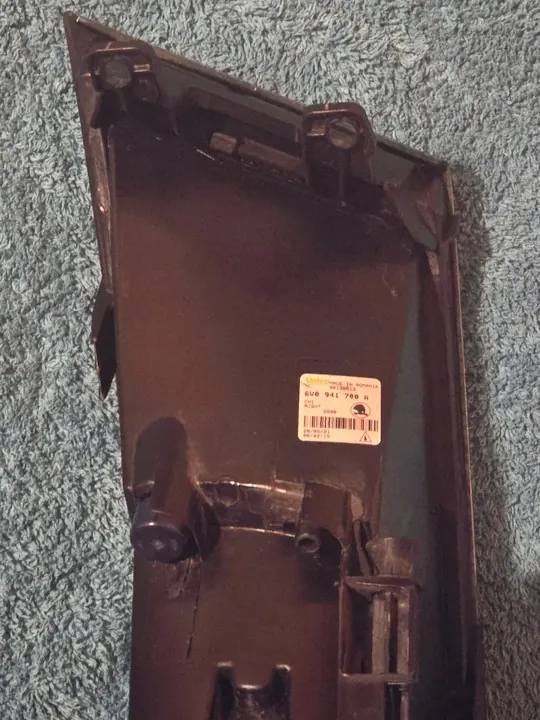 Skoda Fabia III Halógena Direita 6V0941700A image 4