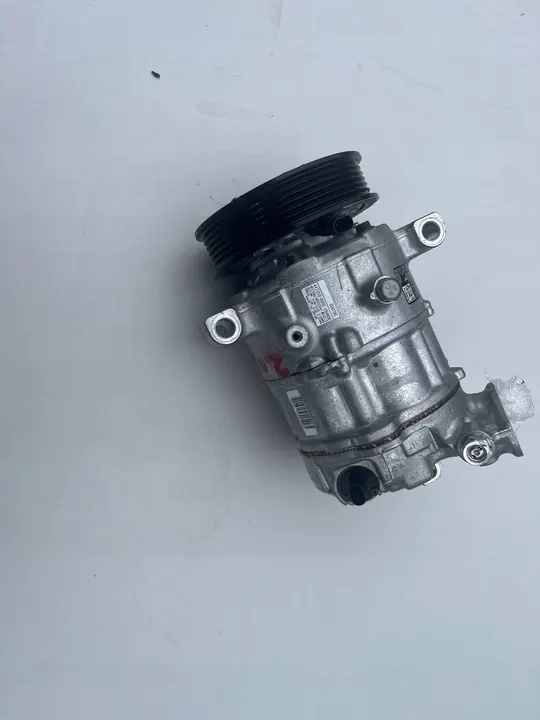 Compressor de ar condicionado Dodge Hornet image 1