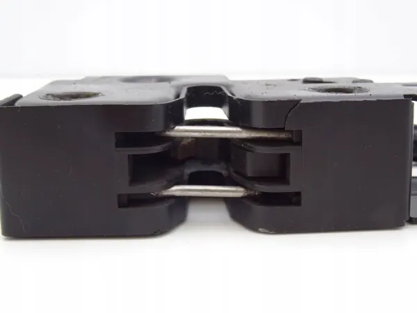 Serrure de Capot VW Golf 5 Plus OEM DRC98799 image 4