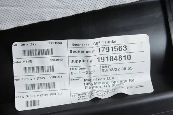 OEM 9451792 Onderste kofferbakvoering BMW XM G09 image 4