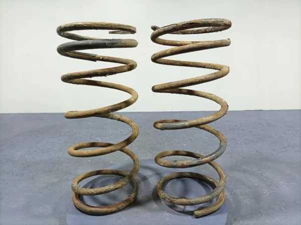 Ressorts de levage arrière Mitsubishi Pajero II OEM Lochow-324890- image 2