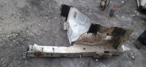Longeron droit FORD TRANSIT MK8 Pièce OEM image 2