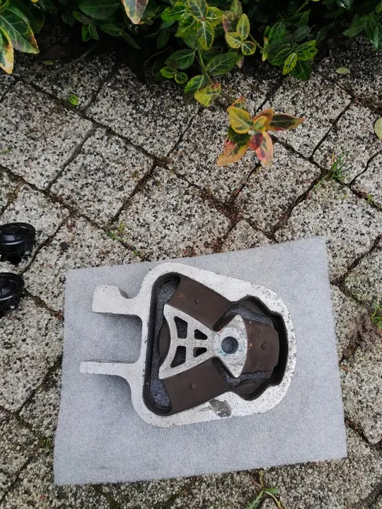 Lower Transmission Mount 2.0 Ecoboost Ford Fusion MK5 Edge USA dp53 6p082 cb image 2